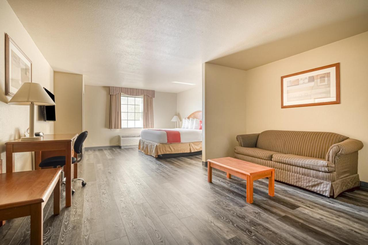 Oyo Townhouse Wichita Falls West Bagian luar foto